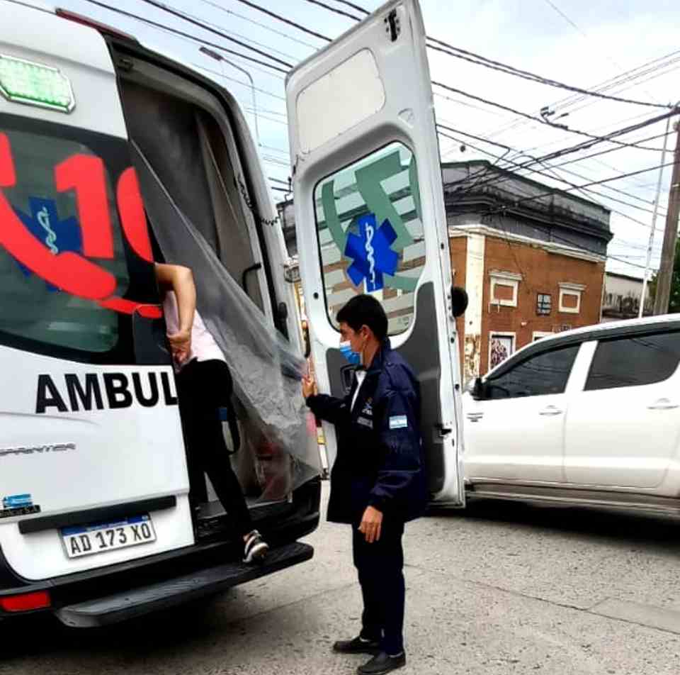 Un accidente en el centro de Monteros deja a una mujer herida