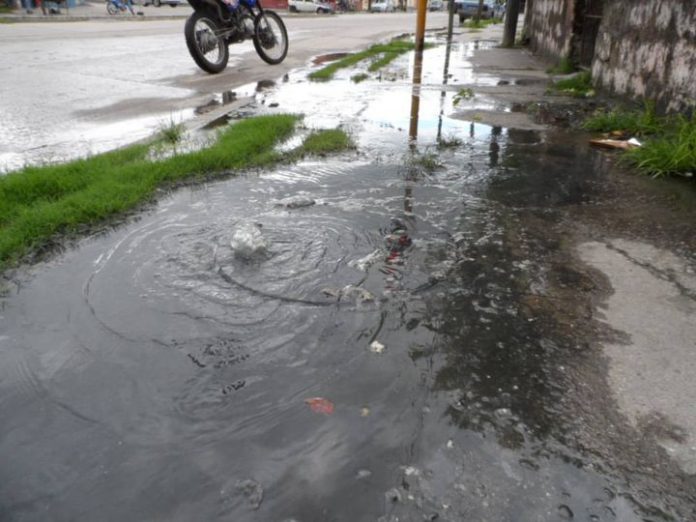 ¿Cómo afecta a la salud los derrames cloacales en Monteros?