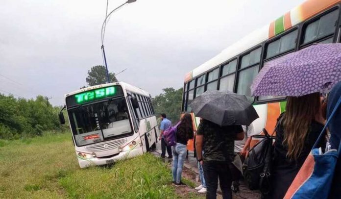¡Susto! Partió de Aguilares pasó por Monteros y se despistó en Famaillá a raíz de la lluvia