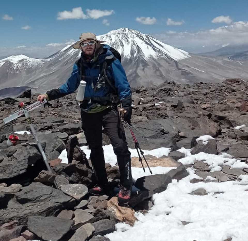 El monterizo Jorge García conquistó la cima de Los Nevados de Famatina (6250 msnm)