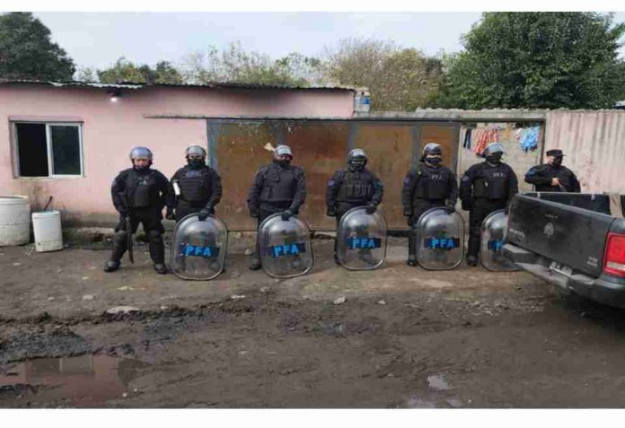 DROGA EN LEON ROUGES