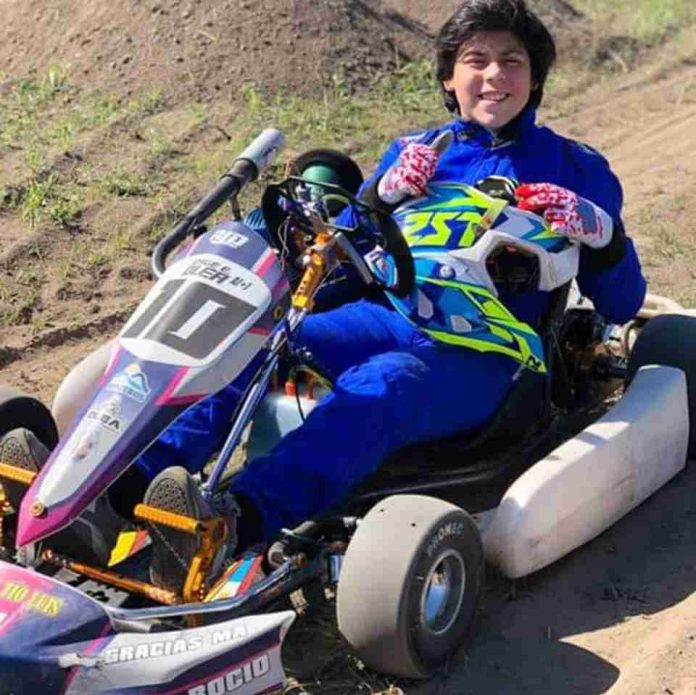 Jorge Olea presente en el karting nocturno de Santiago del Estero