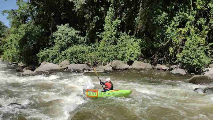 KAYAK EN EL RIO LOS SOSA