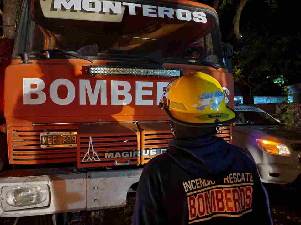 BOMBEROS VOLUNTARIOS DE MONTEROS EN LA RUTA 307