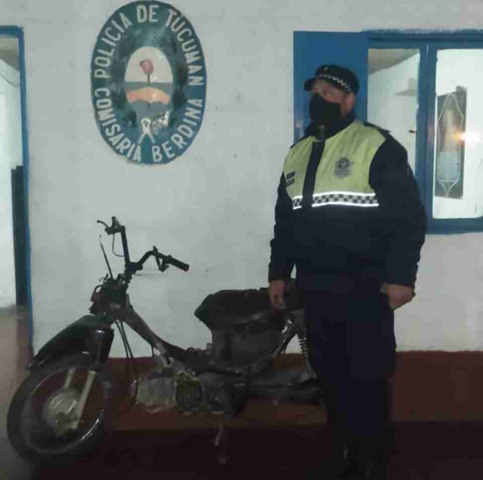 MOTO ROBADA HALLADA EN TENIENTE BERDINA