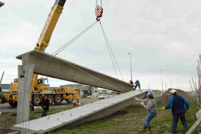 PUENTE PEATONAL