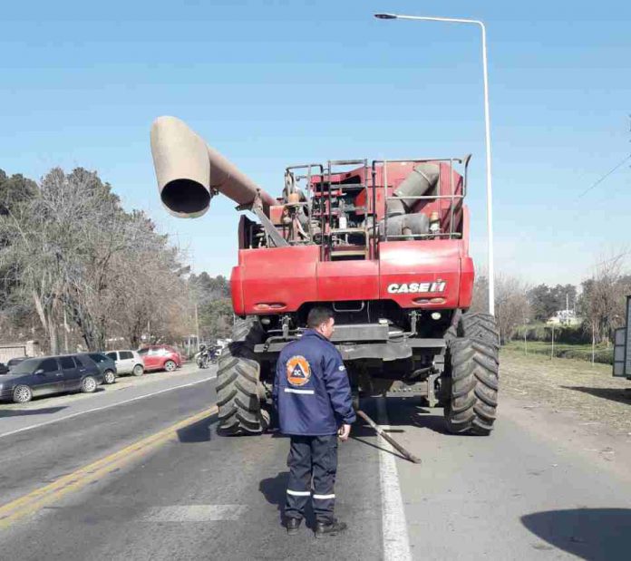 MAQUINA VARADA EN LA VIEJA RUTA 38