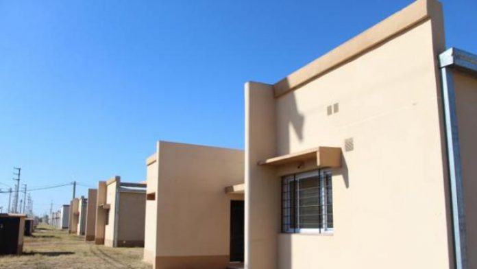 VIVIENDAS EN COMUNAS DE MONTEROS
