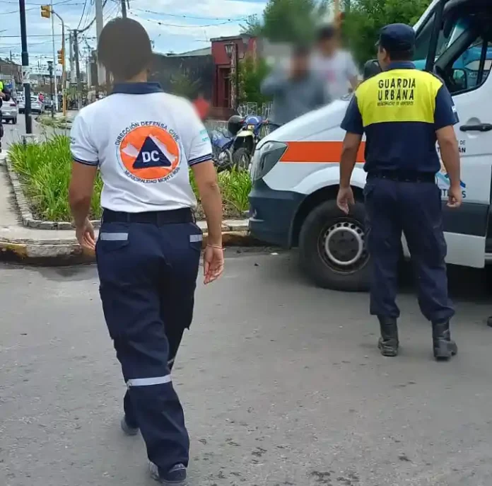 AMBULANCIA Y CAMION CHOCARON EN MONTEROS