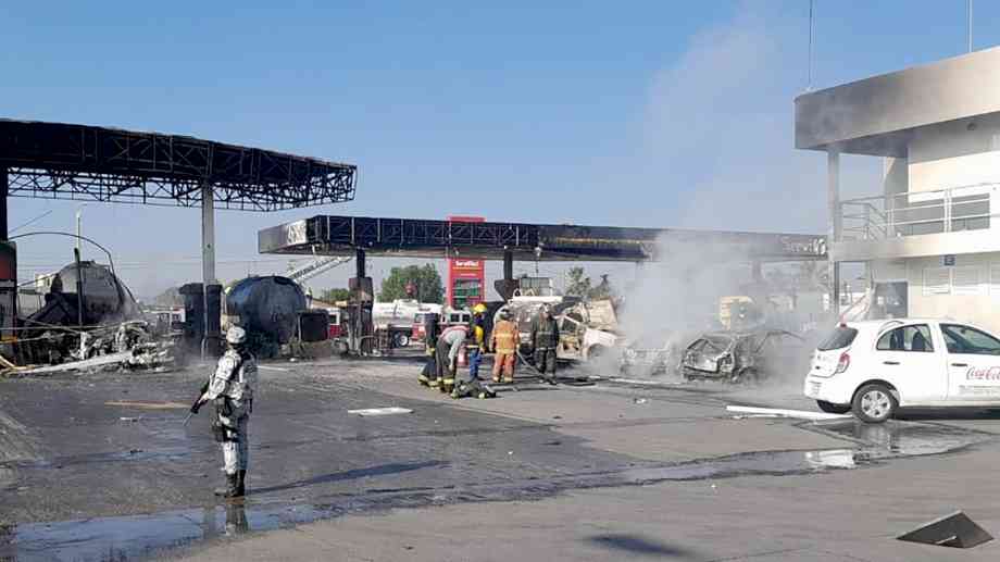 Al Menos Dos Muertos En La Explosión De Un Camión Cisterna De Combustible