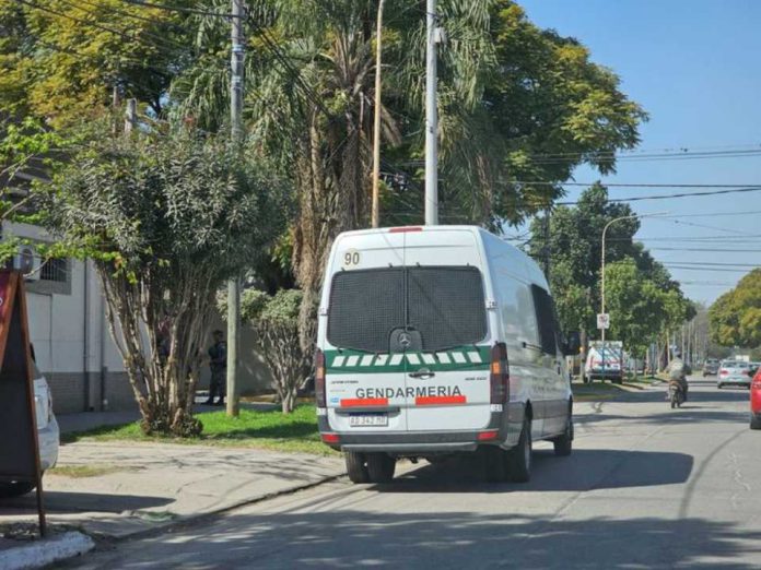 ALLANAMIENTOS DE GENDARMERIA A FARMACIAS DEL SUR TUCUMANO