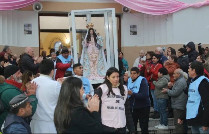 LA FE DE LOS MONTERIZOS A LA VIRGEN DEL ROSARIO