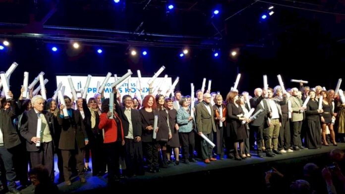 con-criticas-al-gobierno,-se-entregaron-los-diplomas-de-los-premios-konex-a-las-letras