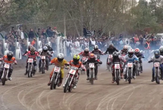 A TODA VELOCIDAD EN VILLA QUINTEROS