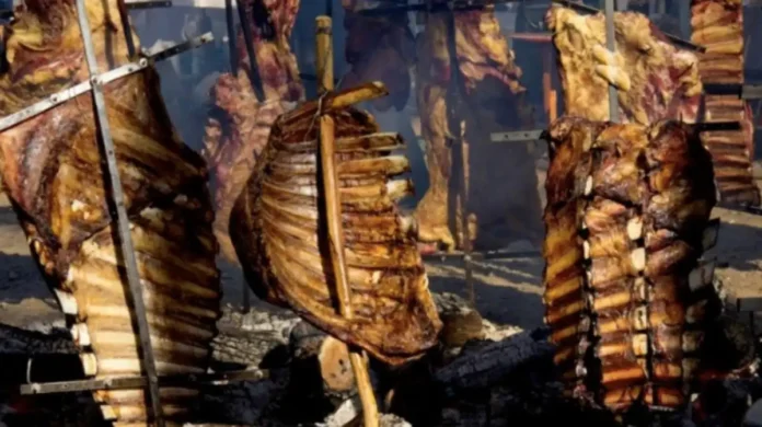 ASADO ARGENTINO A LA ESTACA
