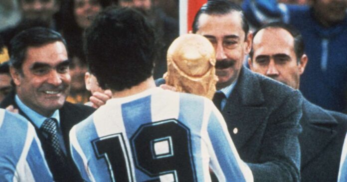 mundial-78:-insolita-vidriera-para-firmenich,-el-eterno-sobreviviente