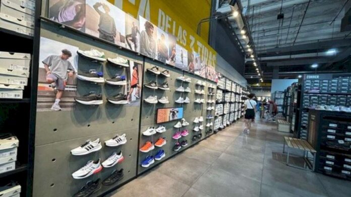 el-nuevo-outlet-de-adidas-que-vende-zapatillas-hasta-con-un-90%-de-descuento