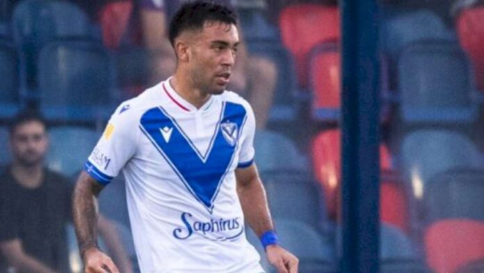 la-impresionante-lesion-que-sufrio-un-jugador-de-velez-durante-el-debut-del-torneo