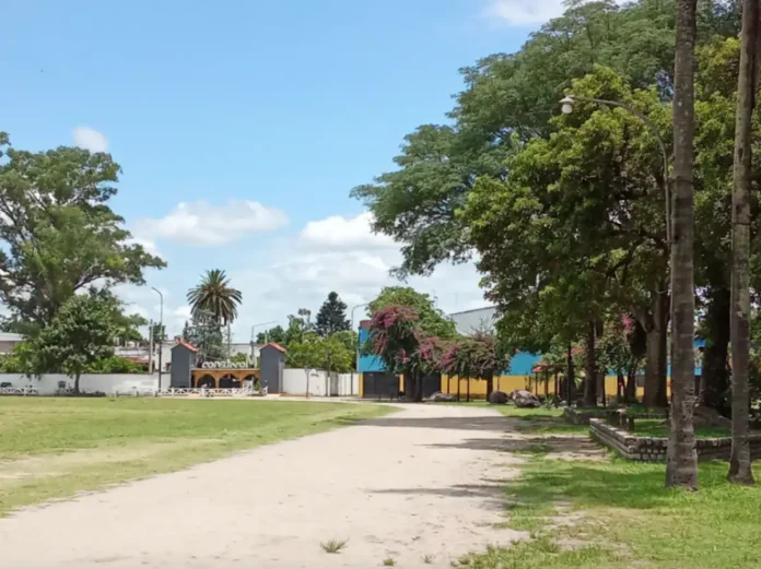 CALOR DE DESPEDIDA - GIMNASIO MUNICIPAL