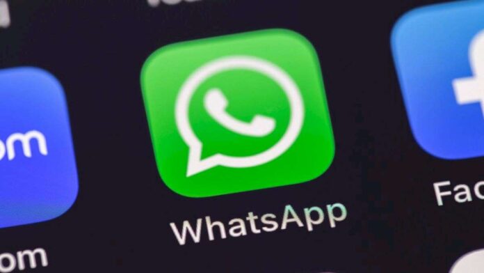 debutan-las-tres-tildes-a-whatsapp:-que-significan-y-como-activarlas