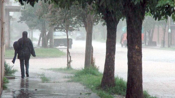 sorpresivo-pronostico-de-lluvias-en-buenos-aires:-cuando-vuelven-las-precipitaciones-y-como-sigue-la-temperatura