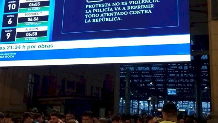 los-carteles-del-gobierno-por-la-nueva-marcha-de-los-jubilados:-“la-policia-va-a-reprimir”