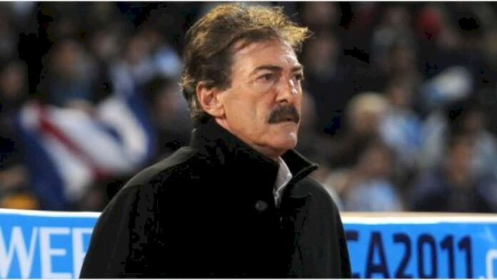 ricardo-la-volpe-sorprendio-y-podria-volver-a-dirigir-en-el-futbol-argentino-despues-de-14-anos