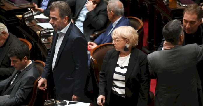 catarsis,-tensiones-y-pases-de-factura-en-el-bloque-pro,-que-esquiva-una-ruptura-en-diputados